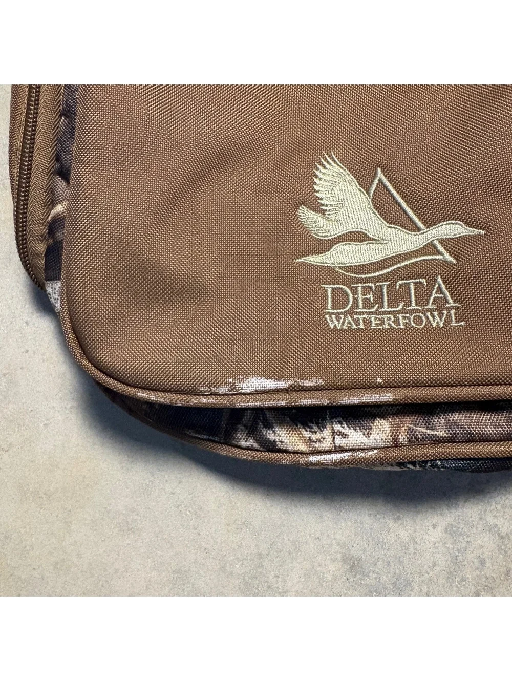 Delta Waterfoul camo hunting bag